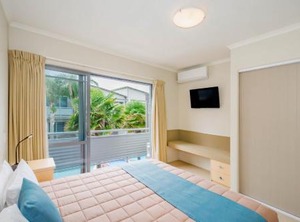 Raumati Sands Resort | Raumati Beach
