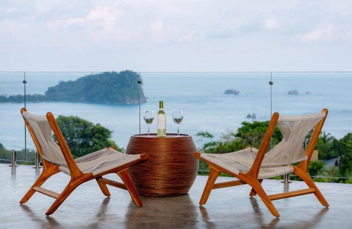 Manuel Antonio Villa | 1022 m² Villa ∙ 10 bedrooms ∙ 34 guests