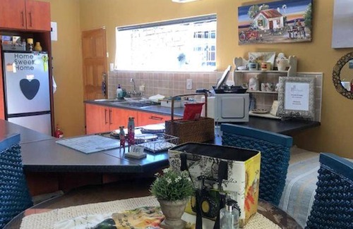 Fichardt Park Bed & Breakfast | 110 m² Bed and breakfast ∙ 2 bedrooms ∙ 6 guests