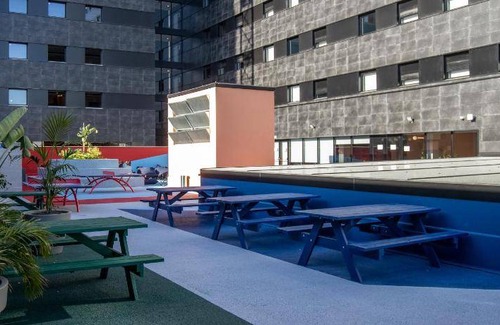 Basurtu Hotel | 25 m² Hotel ∙ 5 guests