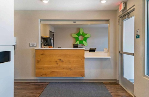 Rochester Hills Hotel | 300 m² Hotel ∙ 127 guests