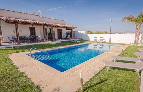 Tre Fontane House | 70 m² House ∙ 4 bedrooms ∙ 8 guests