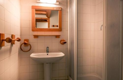 Val-d'Isere Apartment | Appartement 80 m², 8 pers., 4 ch., centre Val d'Isère, terrasse, parking, proche pistes - FR-1-519-20