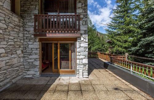 Val-d'Isere Apartment | Appartement 80 m², 8 pers., 4 ch., centre Val d'Isère, terrasse, parking, proche pistes - FR-1-519-20