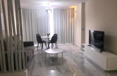 Puerto Banus Apartment | Apto EN JARDINES DEL PUERTO