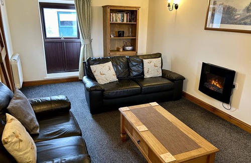 Newton Grange Cottage | Cabin ∙ 2 bedrooms ∙ 4 guests
