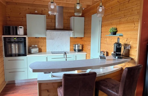 Xonrupt-Longemer Ski Chalet | Chalet Le Saut de Biche with Sauna, Balneo, Kamado