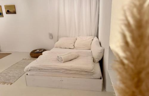 Hasenbergl-Lerchenau Ost Apartment | Eigene Souterrain Keller Wohnung nähe Olympiapark - von privat