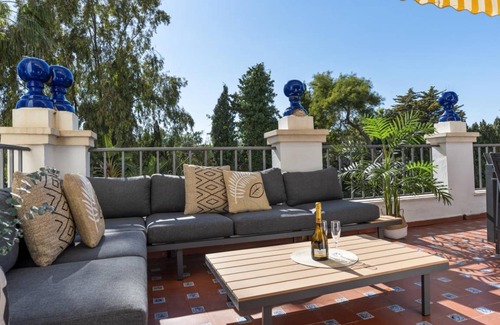 Puerto Banus Apartment | 181 m² Apartment ∙ 2 bedrooms ∙ 4 guests