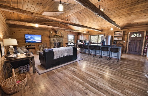 Logan Cabin | Hocking Hills log cabin with guest house on 12 private acres with pond