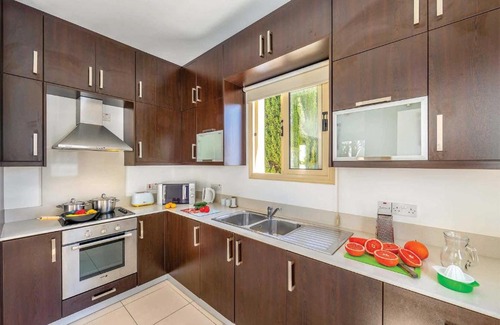 Pernera Villa | Lily Palm