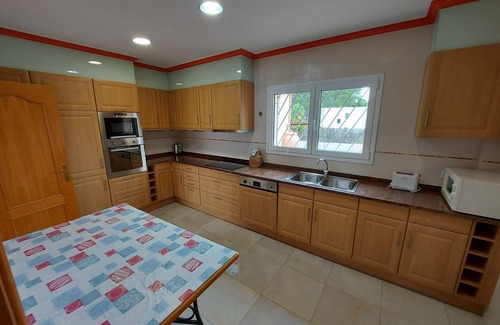 L'Escala House | Magnificent villa with private pool, 3 bedrooms, 2SDB, WIFIFREE