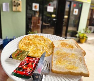 Pakse Hostel | Pakse Green Adventure Hostel Two