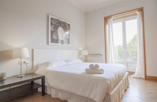 San Sebastian Centro Apartment | Prim Terrace - Local Rentss