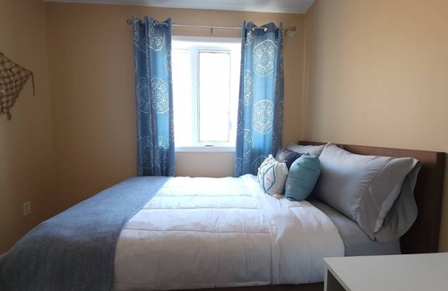 Aylmer Resort | Private room ∙ 2 guests