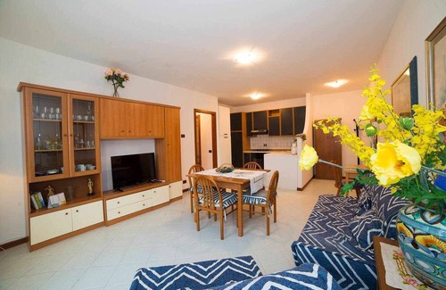 Bardolino Apartment | Residence Don - pool, garden, 200m to the lake