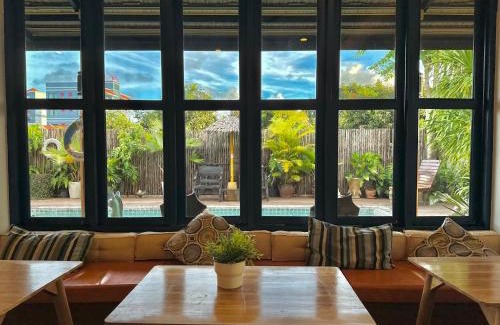 Ban Bo Han Hostel | The Luna