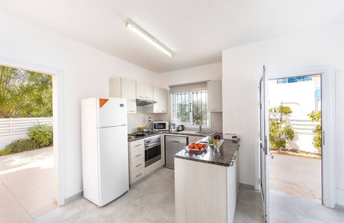 Protaras Villa | This amazing luxury villa is located in the heart of Protaras just 4 minutes walk to the Main Strip