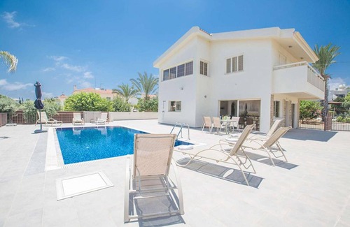 Protaras House | Villa Nemo 16