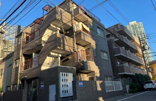 Nishi-Shinjuku Apartment | 吉屋-新宿