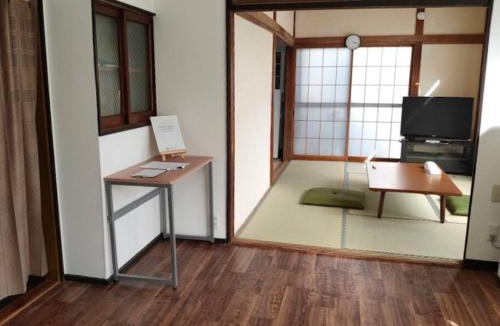 Oyama Apartment | 【小山駅徒歩7分】みんなで宅飲み！貸切一軒家ニシグチノイエ wifi有、銭湯近く