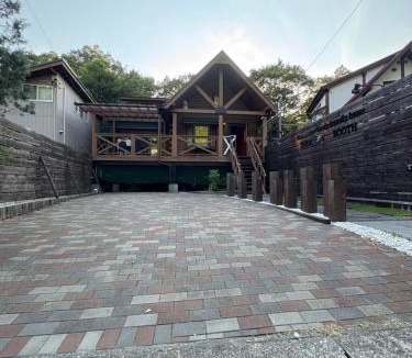 Nagawa House | 裏に川がある貸切別荘