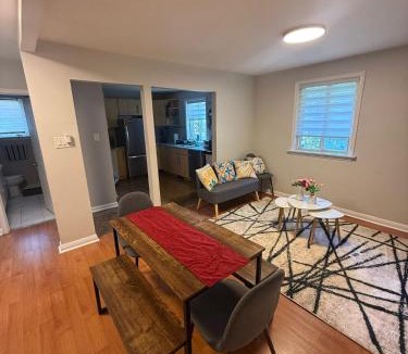 Markham House | 马卡姆的寄宿家庭- Simple Trip To Toronto