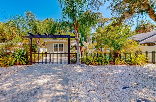 Bayou Oaks House | 117 m² House ∙ 3 bedrooms ∙ 6 guests