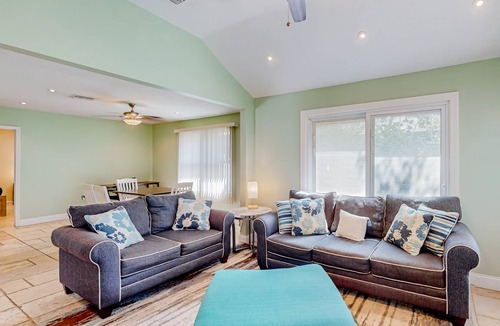 Bayou Oaks House | 117 m² House ∙ 3 bedrooms ∙ 6 guests