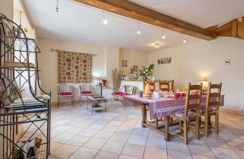 La Rochepot Bed & Breakfast | 12 m² Bed and breakfast ∙ 1 bedroom ∙ 2 guests