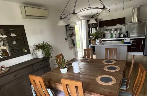 Vailhauques House | 130 m² House ∙ 4 bedrooms ∙ 6 guests