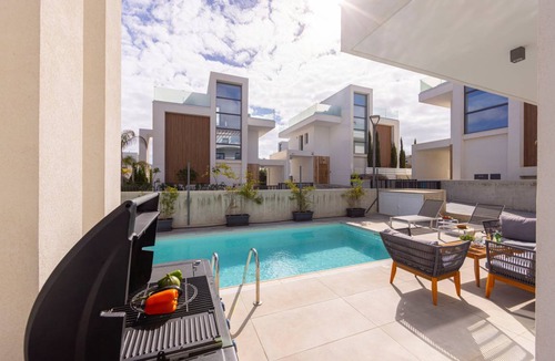 Pernera Villa | 140 m² Villa ∙ 3 bedrooms ∙ 6 guests
