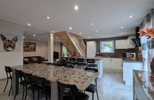 Fresse-sur-Moselle Cottage | 158 m² Cabin ∙ 5 bedrooms ∙ 12 guests