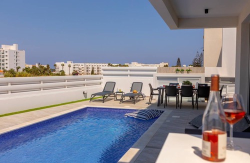 Pernera Villa | 180 m² Villa ∙ 4 bedrooms ∙ 8 guests