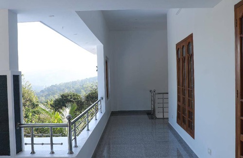Thekkady House | 1800 m² House ∙ 3 bedrooms ∙ 14 guests