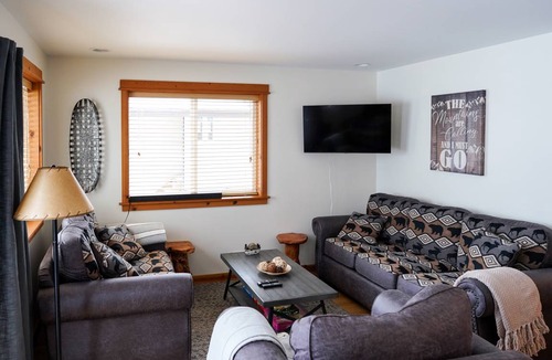 Hyak Cabin | 185 m² Cabin ∙ 4 bedrooms ∙ 8 guests