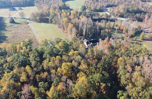 Greensboro House | 1KN 3QN 2TN Beds on 22 Acres