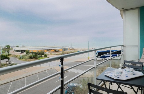Saint-Jean-de-Monts Apartment | 2-bedroom apartment, 6 people, side sea view