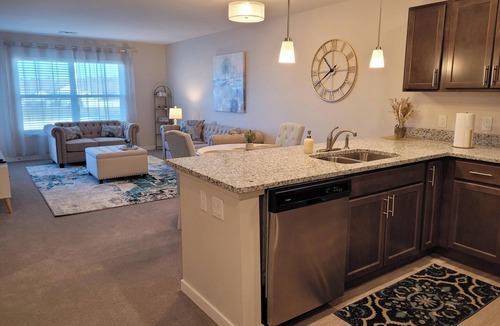Fenton Apartment | 2-Bedroom apartment in Fenton, MI with Wi-Fi, Fitness Center, & in-unit Laundry!