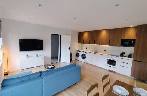 Chorzow Batory Apartment | #22, Free parking, Self check-in, Perfect location for Katowice, Chorzow, and DTS, 3rd floor - no elevator