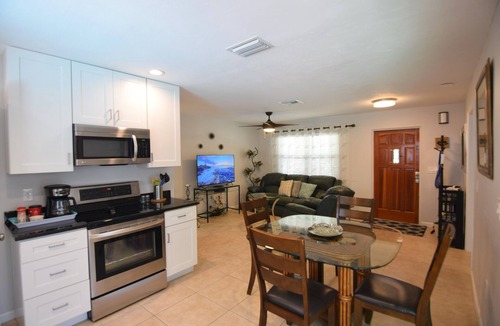 Paver Park House | 3 bedroom Home with Pool Near Downtown.