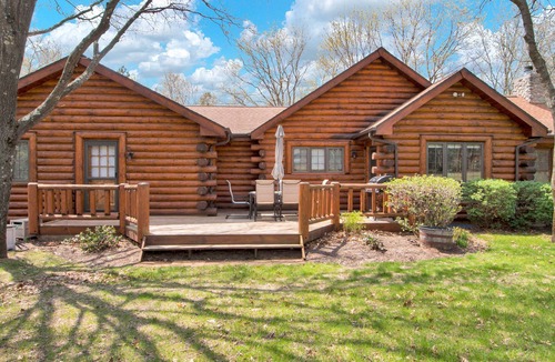 Rome Cabin | 3 min → 5 Golf Courses ★ Fire Pit ★ BBQ ★ Smart TV