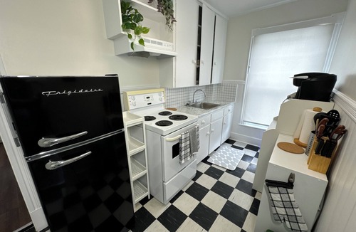 Wolfville Apartment | 5 Apt. # 5 at 10 Summer Street Suites - Very Close to Acadia and in Town