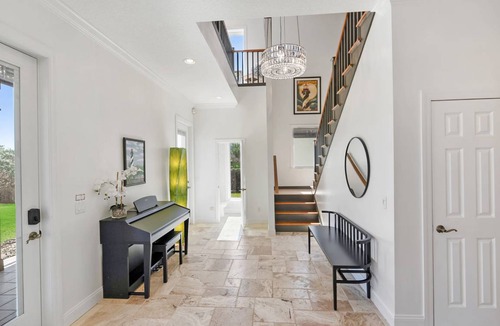 Crescent Beach House | 516 m² House ∙ 5 bedrooms ∙ 15 guests