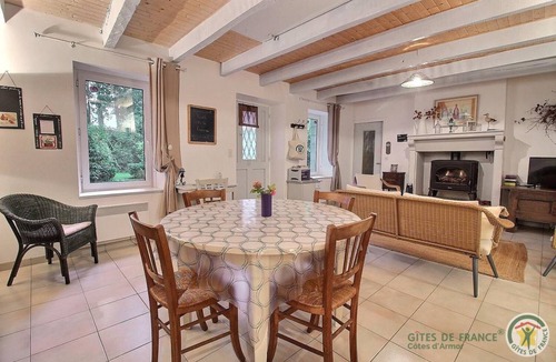 Saint-Connec House | 70 m² Gîte ∙ 2 bedrooms ∙ 4 guests