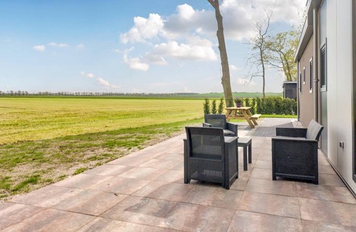 Oosterwolde House | 70 m² House ∙ 2 bedrooms ∙ 4 guests