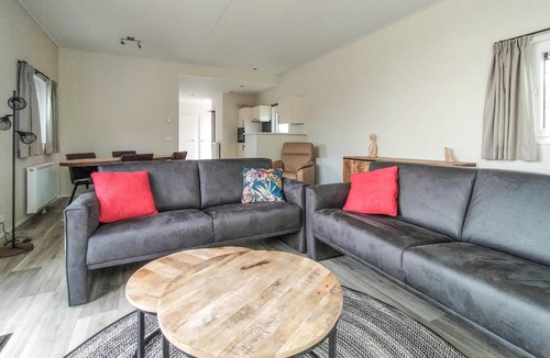 Oosterwolde House | 70 m² House ∙ 2 bedrooms ∙ 4 guests