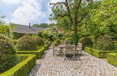 Sleeuwijk Bed & Breakfast | 90 m² Bed and breakfast ∙ 2 bedrooms ∙ 4 guests
