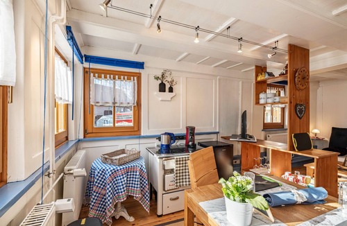 Balingen House | Apartment 'Schuler-Haus' with Shared Terrace close to Burg Hohenzollern