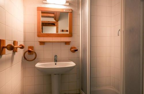Val-d'Isere Apartment | Appartement 80 m², 8 pers., 4 ch., centre Val d'Isère, terrasse, parking, proche pistes - FR-1-519-20